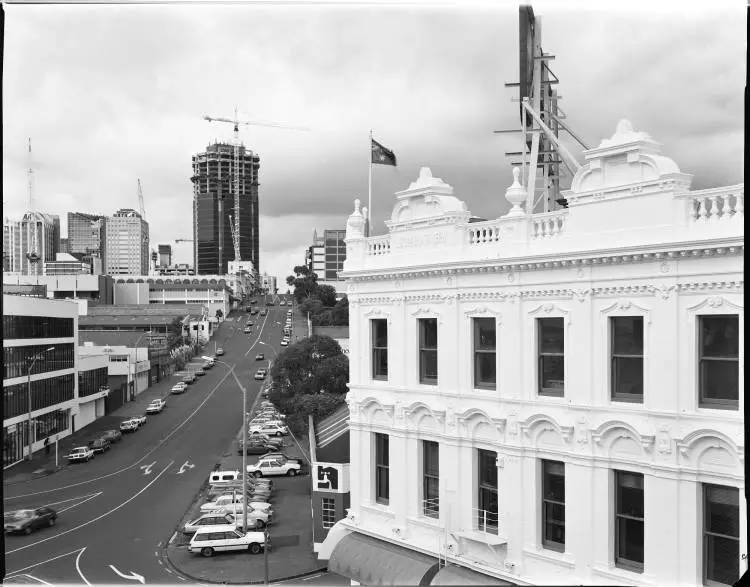 Leopard Tavern, Drake Street, Auckland Central, 1990