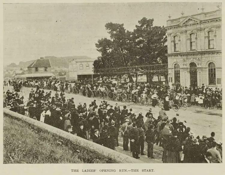 The ladies opening run -The start