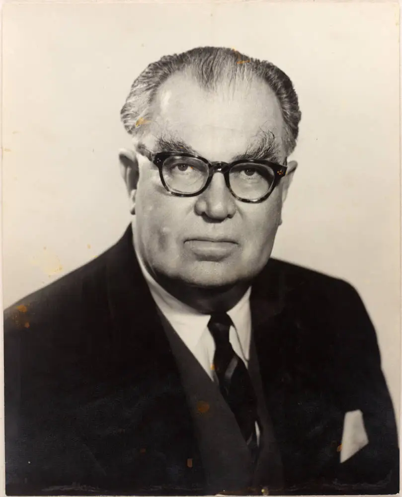 Sir Leslie Munro, 1950