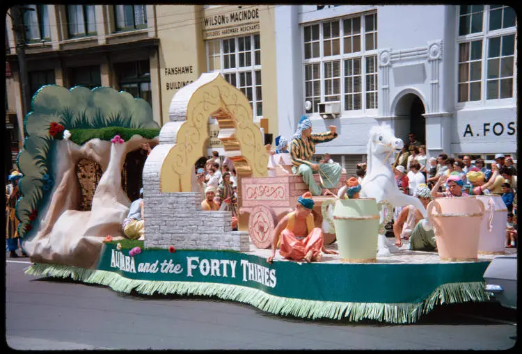 Farmers Santa Parade, 1966