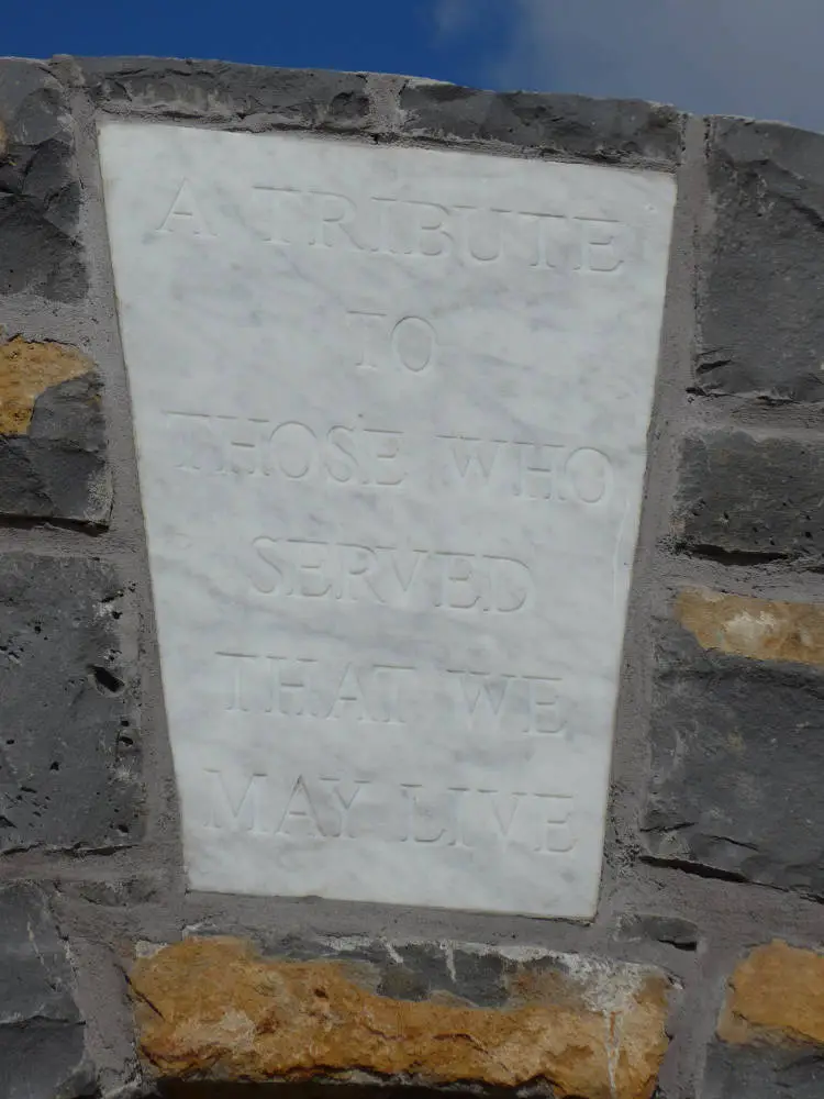 Bombay memorial arch, keystone tablet, 2015