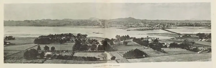 Onehunga: the western port of Auckland: Panorama of Onehunga from Mangere