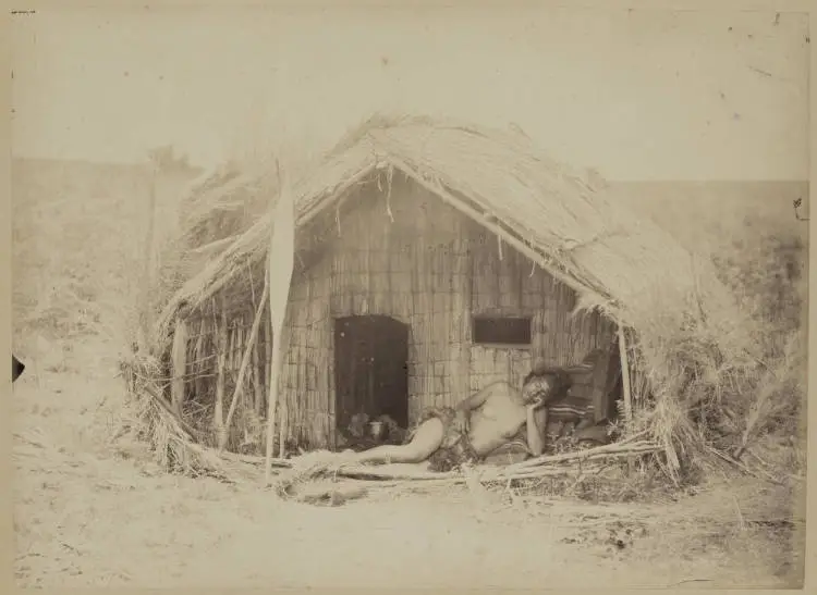 Ngaikiha Te Raukura at Waipahīhī, Lake Taupo