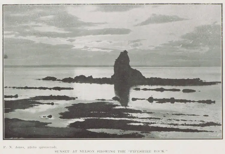 Sunset at Nelson showing the Fifeshire Rock