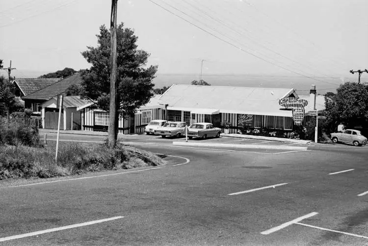 Toby Jug Restaurant, Park Road, Titirangi