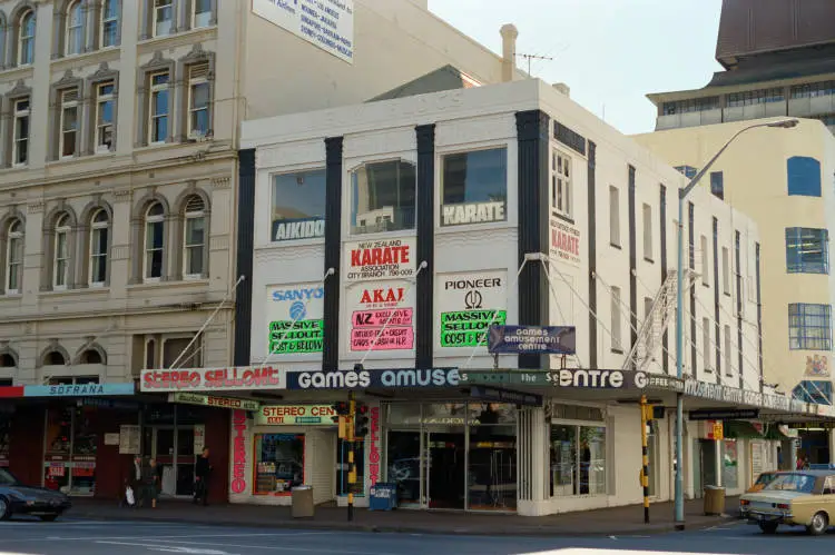 Customs Street East, Auckland Central, 1986
