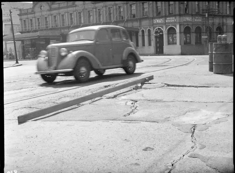 Degraded road surface on Ponsonby Road, Grey Lynn, 1952