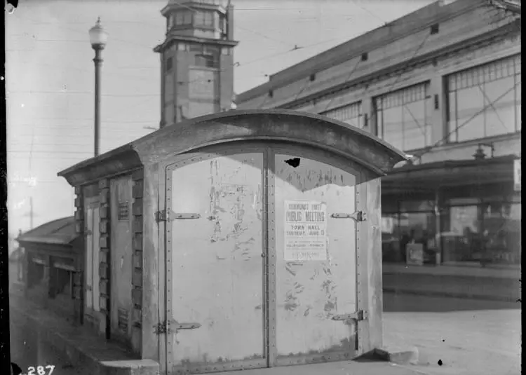 Public toilets, Beresford Street, Auckland Central, 1948