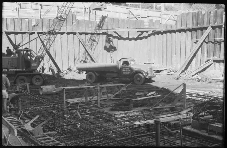 Victoria Street car park construction, 1962