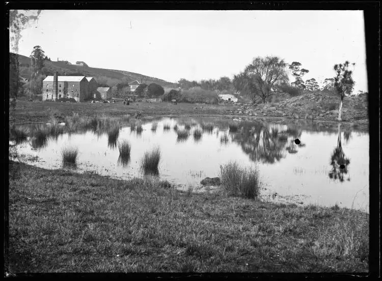 Low and Motion's flour mill, Western Springs