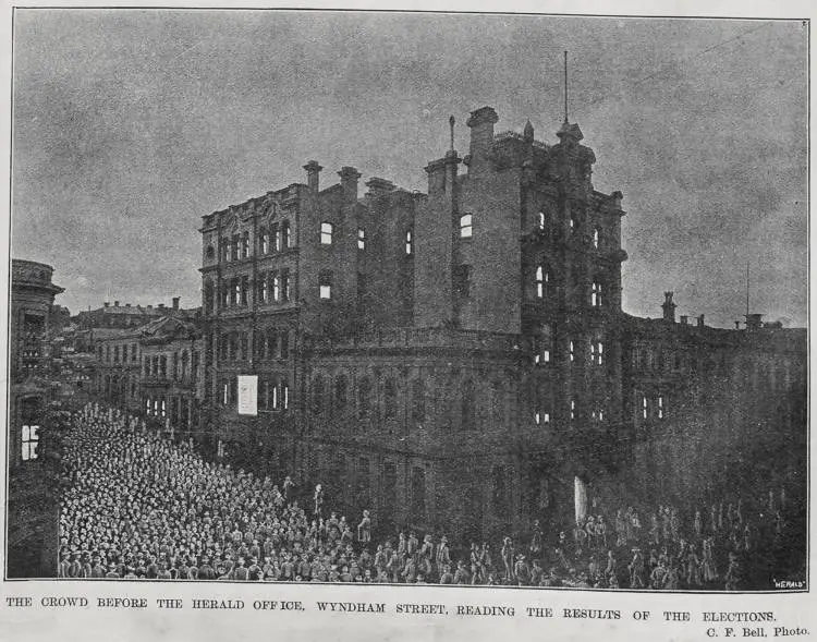 The crowd before the Herald Office, Wyndham Street, reading the results of the elections