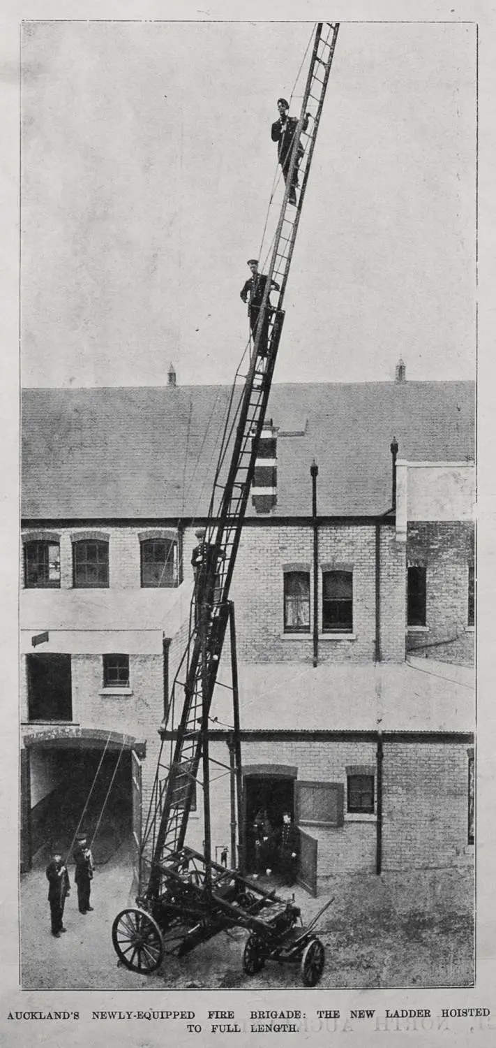 Auckland's newly equipped fire brigade: the new ladder hoisted to full length