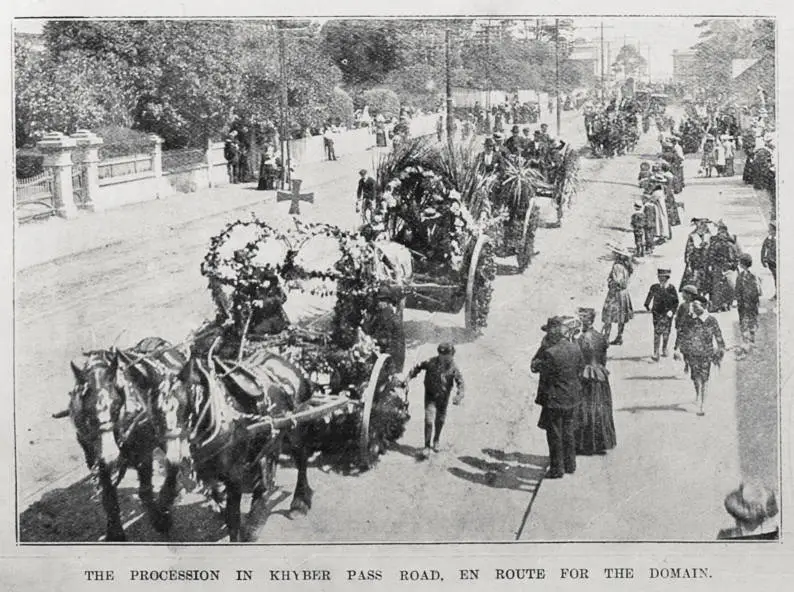 Labour Day procession in Khyber Pass Road en route for the Auckland Domain, 8 October 1902