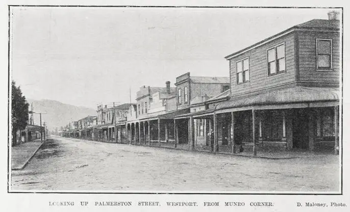 LOOKING UP PALMERSTON STREET, WESTPORT, FROM MUNRO CORNER