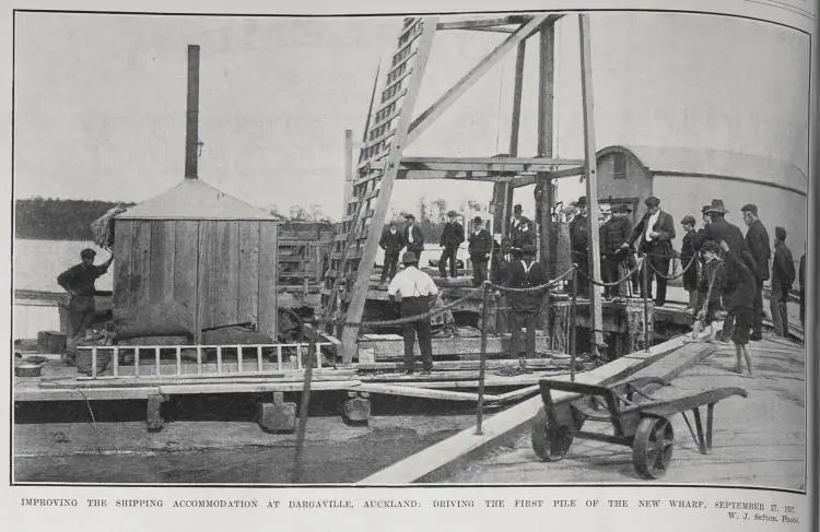 IMPROVING THE SHIPPING ACCOMODATION AT DARGAVILLE, AUCKLAND: DRIVING THE PILE OF THE NEW WHARF, SEPTEMBER 27, 1907