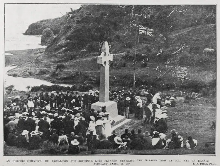 AN HISTORIC CEREMONY: HIS EXCELLENCY THE GOVERNOR. LORD PLUNKET, UNVEILING THE MARSDEN CROSS AT OIHI BAY OF ISLANDS, AUCKLAND, MARCH 12, 1907