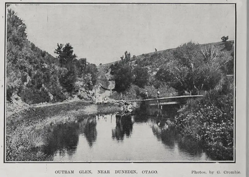 OUTRAM GLEN, NEAR DUNEDIN, OTAGO