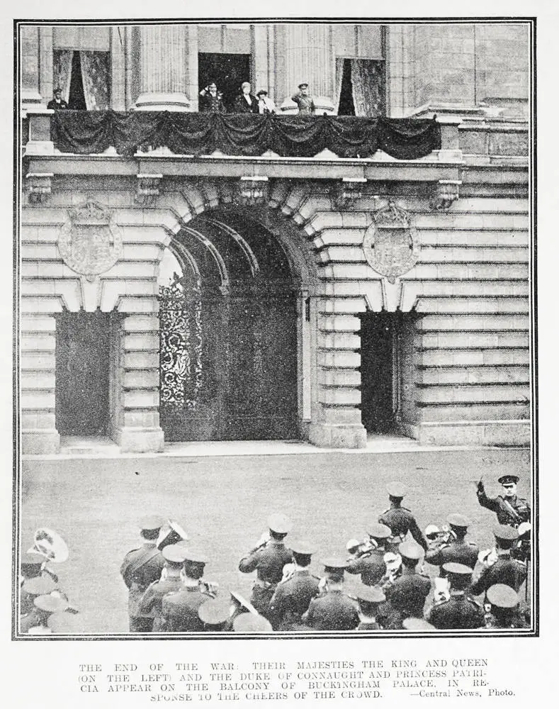 The end of the war: Their Majesties the King and Queen, the Duke of Connaught and Princess Patricia appear on the balcony of Buckingham Palace