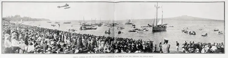 Striking panorama of the carnival, showing a portion of the crowd of 10,000 who thronged the popular beach