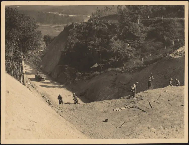 Road construction, Brynderwyn Deviation