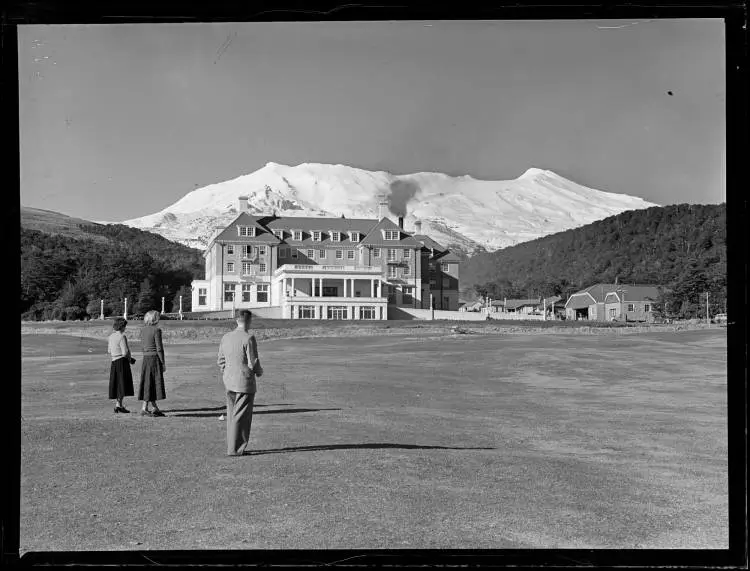 Chateau Tongariro and Mount Ruapehu
