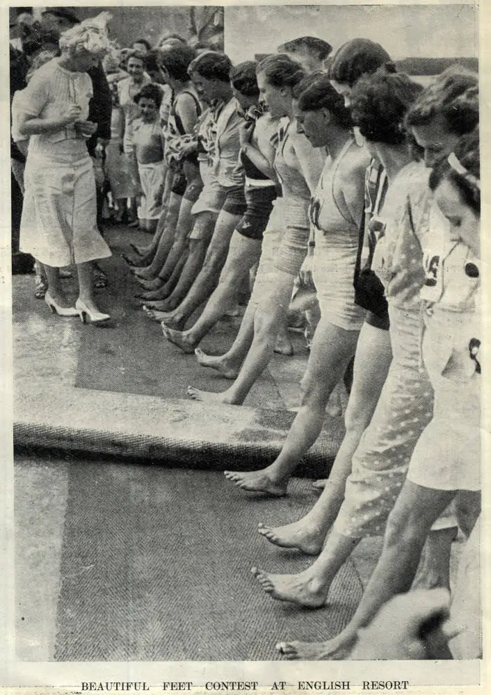 Beautiful feet contest at English resort