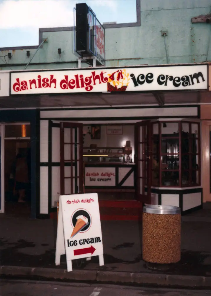 Danish Delight icecream parlour in Browns Bay.