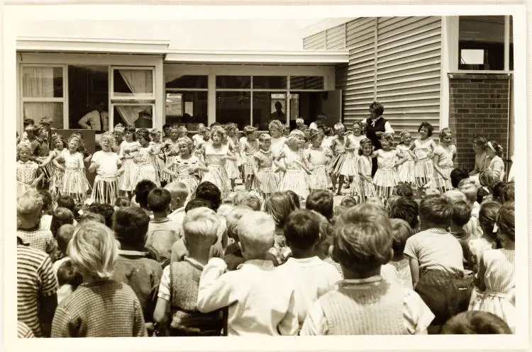 Kapa haka performance at Glenfield Primary School, 1965