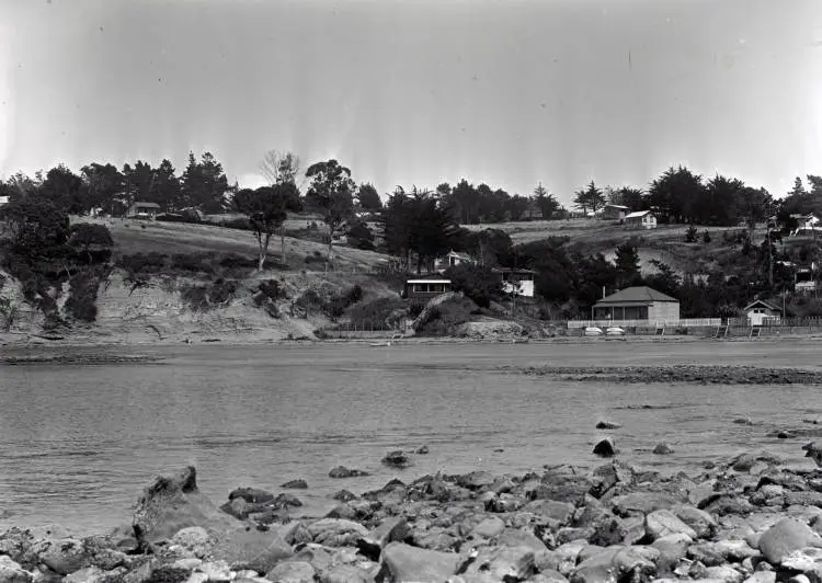 Castor Bay from the northern end of the beach, 1922