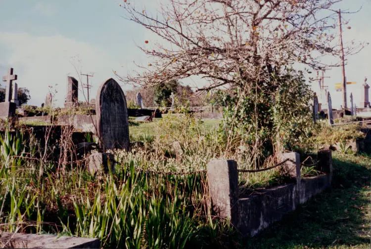 Gravestones, old cemetery, Glenfield Road, Birkenhead.