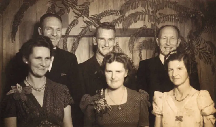 Wally and Peg Martin, Mr and Mrs Mullenger, Jim and Lulu Harvey