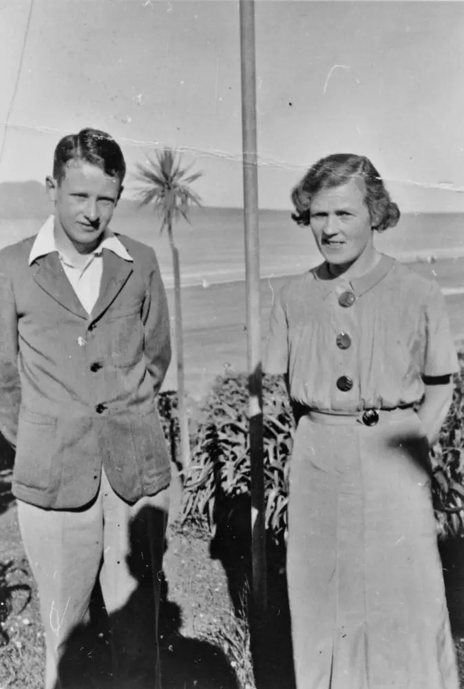 Portrait of playwright Bruce Mason and Ann Mason, Takapuna.