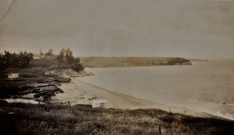 Mairangi Bay Beach
