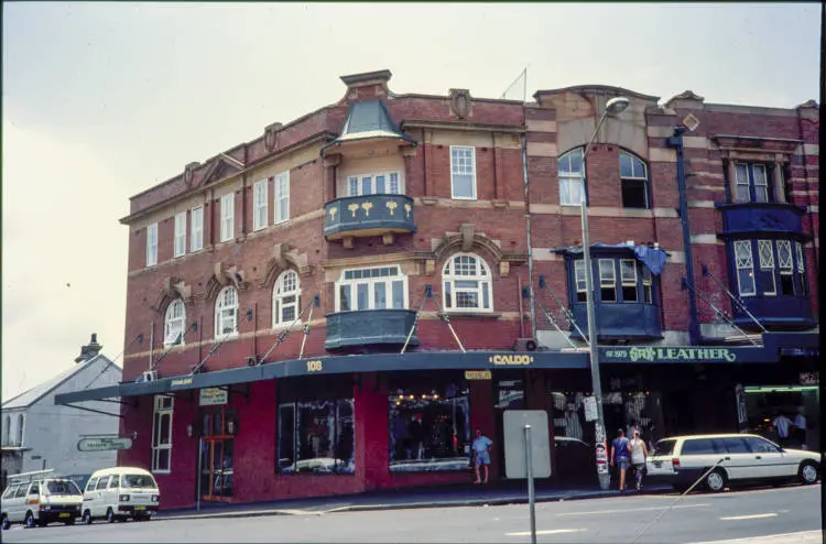 Wattle Private Hotel, Oxford Street, Sydney, 2000