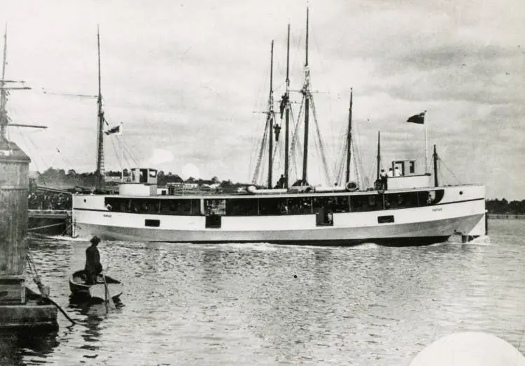 The ferry Pupuke after launching, 1909