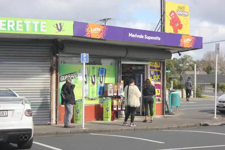 Merivale Superette in Levesque Street, Birkdale, 2021