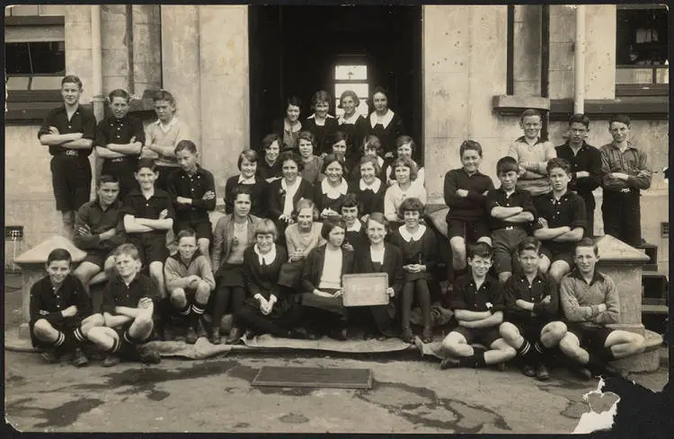 Meadowbank School, Form II, 1933