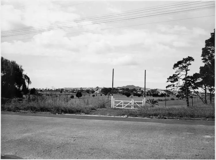 Waitemata Golf Course, Lake Road, Devonport.