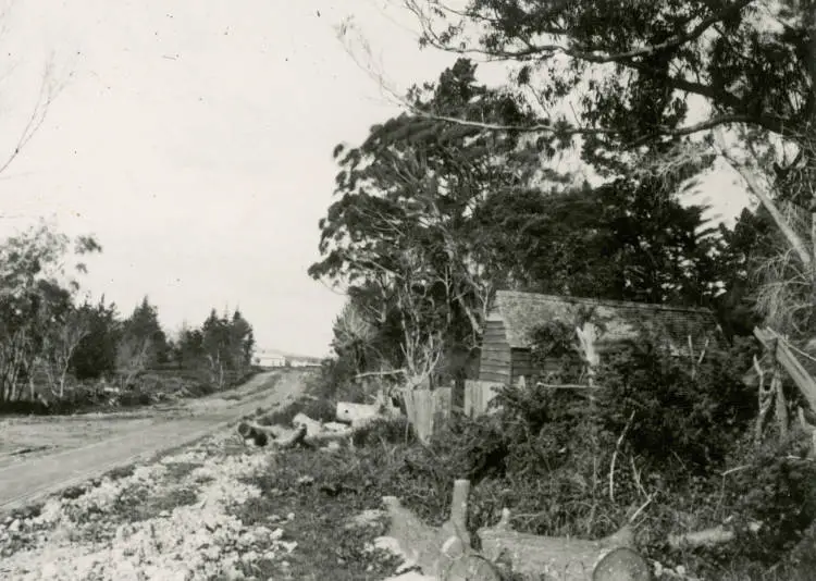 The O'Neill property on Norwood Road, Takapuna.