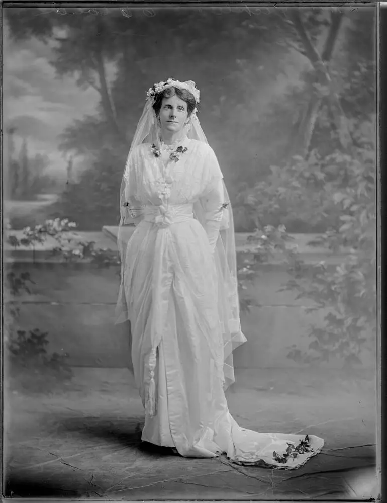 Mrs Pickles wedding portrait, 1918