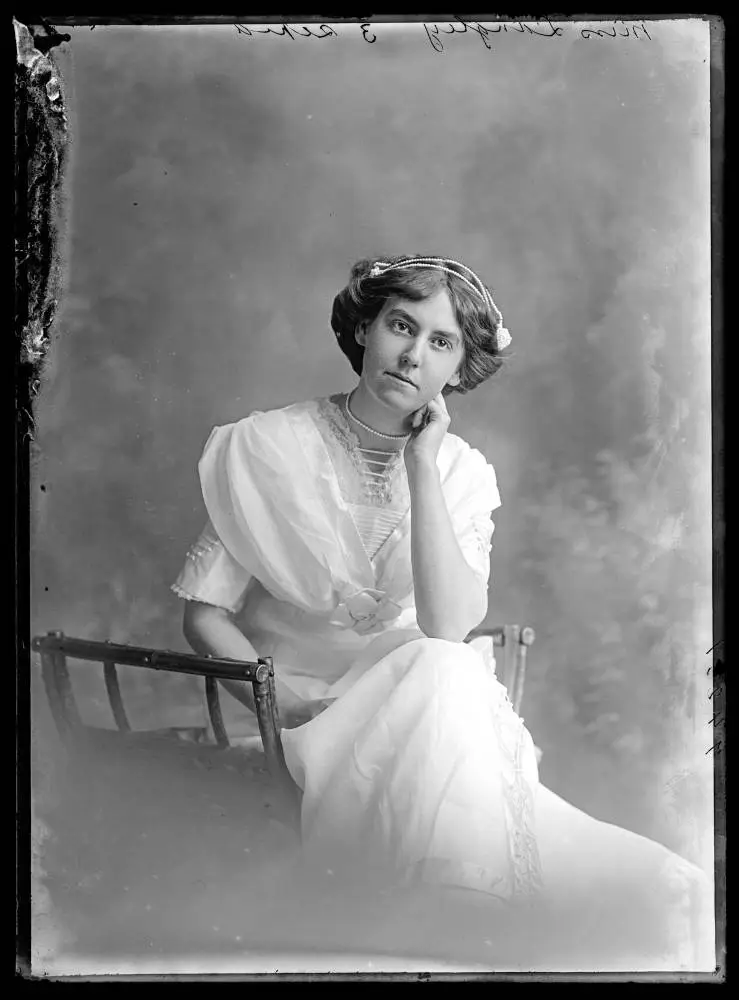 Miss Langley, 1913