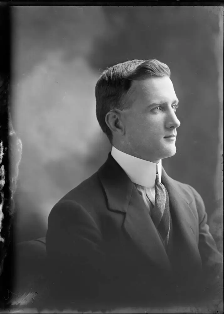 Mr Rowe