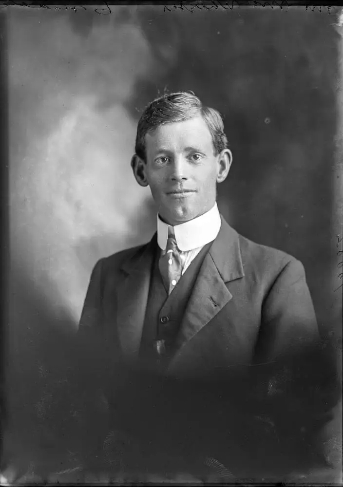 Mr T McWhirter