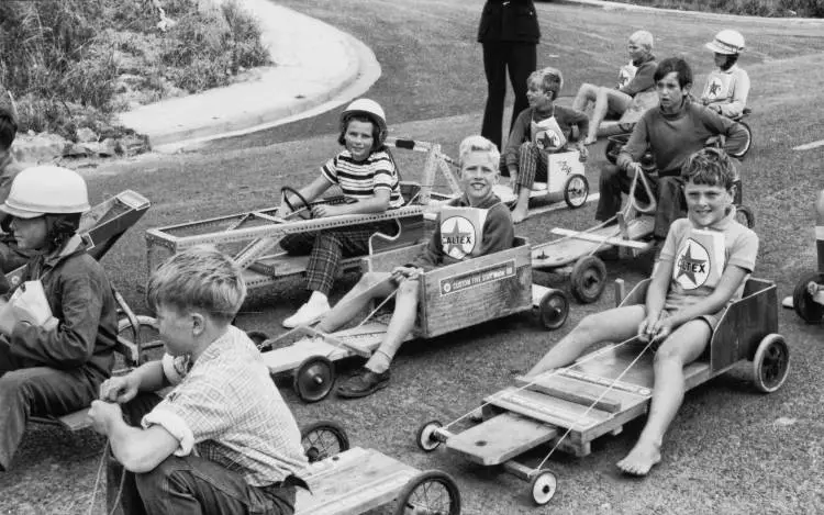 Caltex trolley derby, Mairangi Bay, 1969