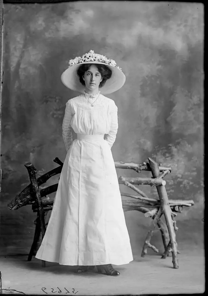 Miss Yates, 1911