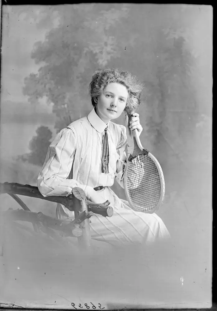 Training College Lady, 1911