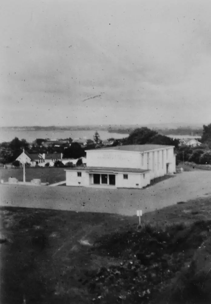Māngere Memorial Hall, Māngere Bridge, 1955