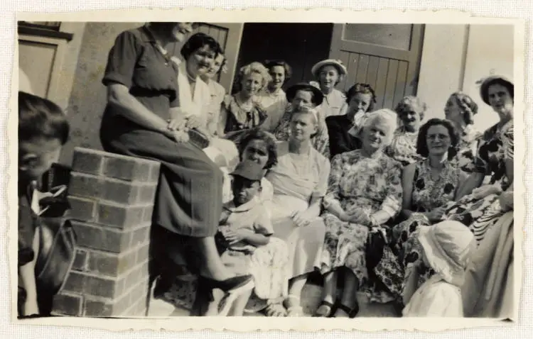 School lunch mothers, Manurewa, 1950s