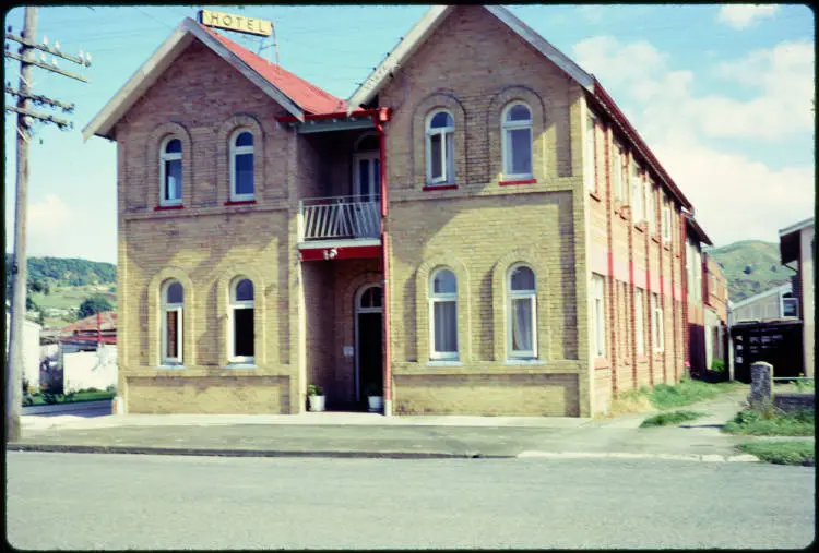 Grand Central Hotel, Taupiri Street, Te Kuiti, 1966