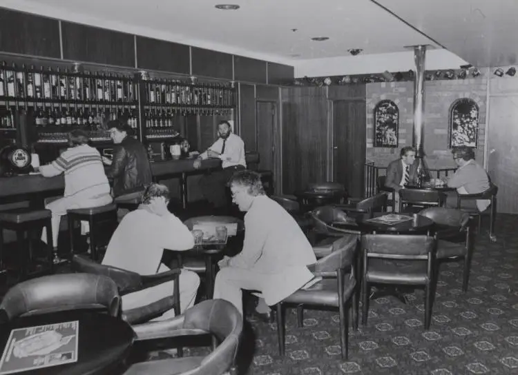 The Armoury, St George Tavern, Papatoetoe, 1981